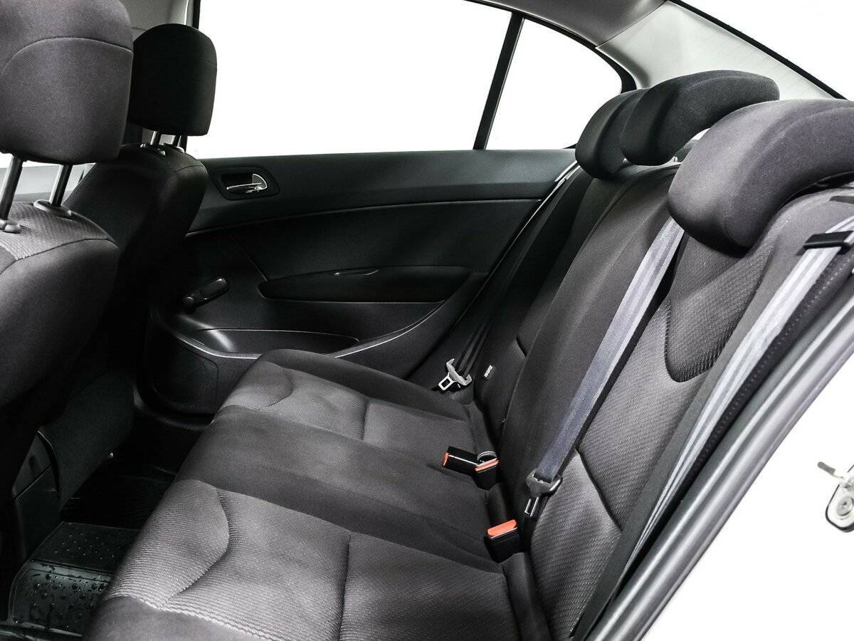 Купить Peugeot 408, 2012, 146 000 км, фото №13