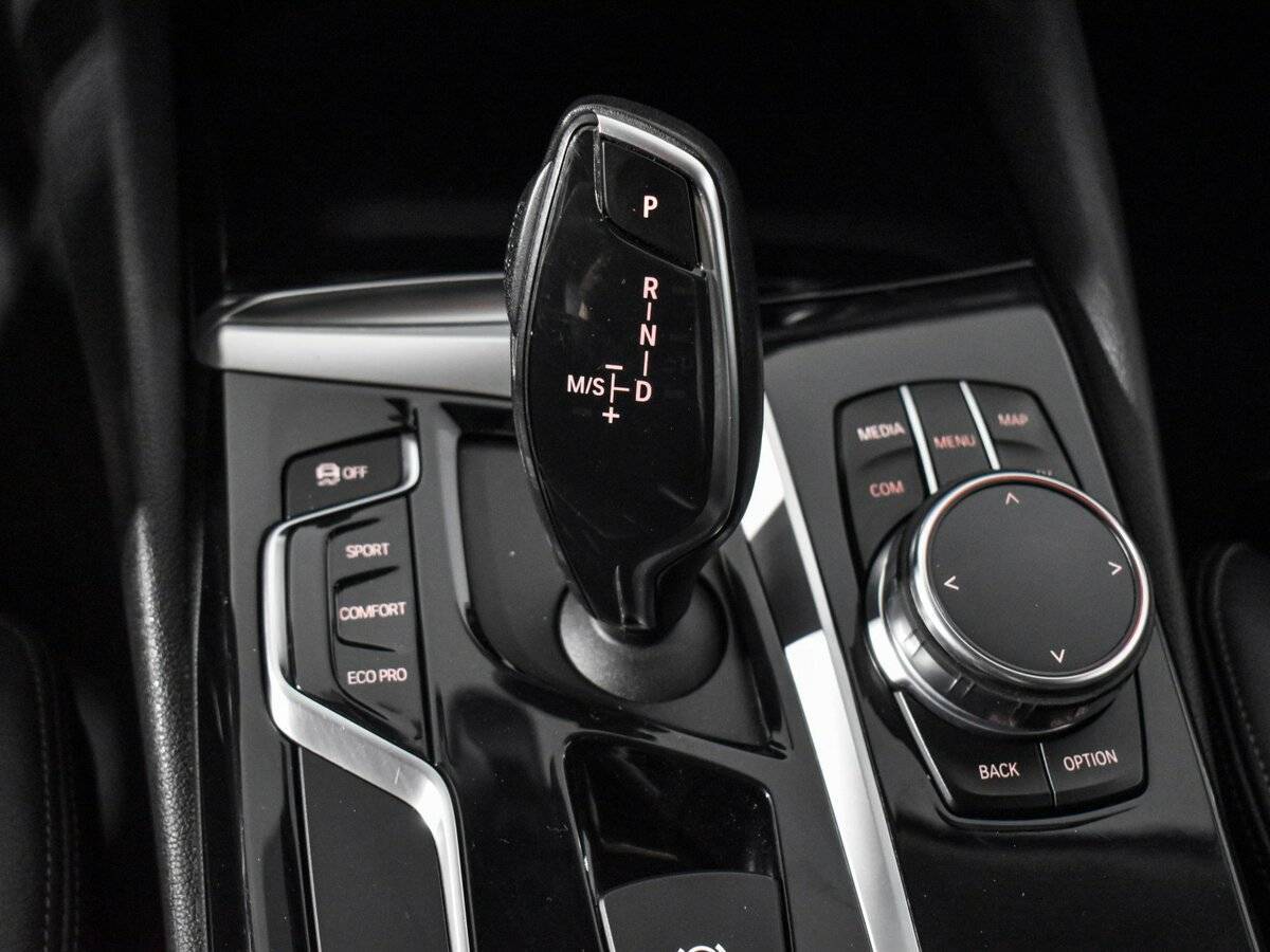 Купить BMW 5 серии 520d, 2017, 118 260 км, фото №11