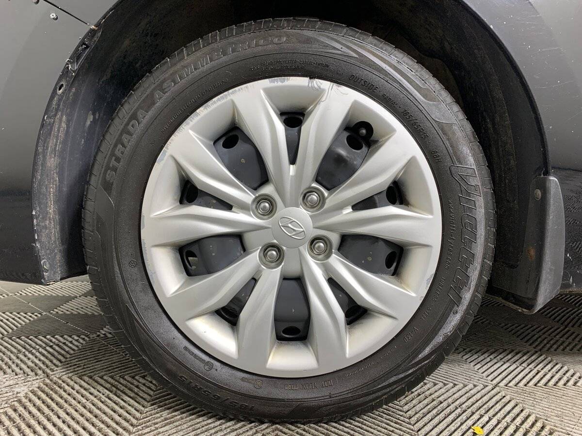 Купить Hyundai Solaris, 2017, 127 099 км, фото №9