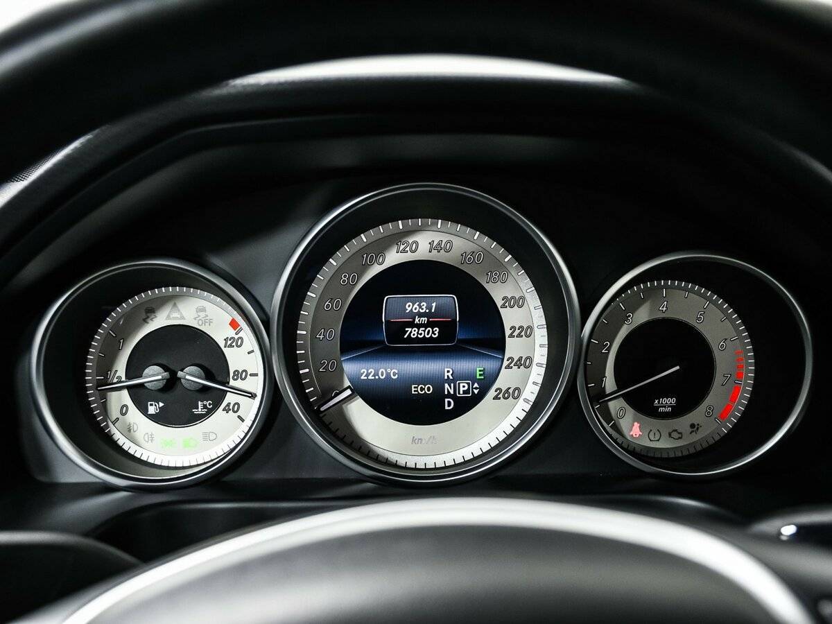 Купить Mercedes-Benz E-Класс 300, 2014, 75 502 км, фото №10