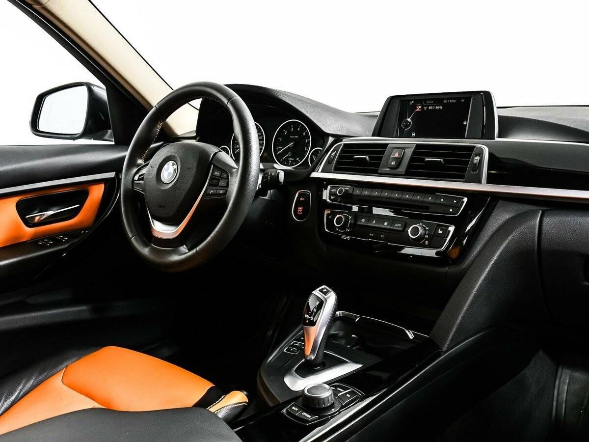 Купить BMW 3 серии 320i, 2017, 47 008 км, фото №9