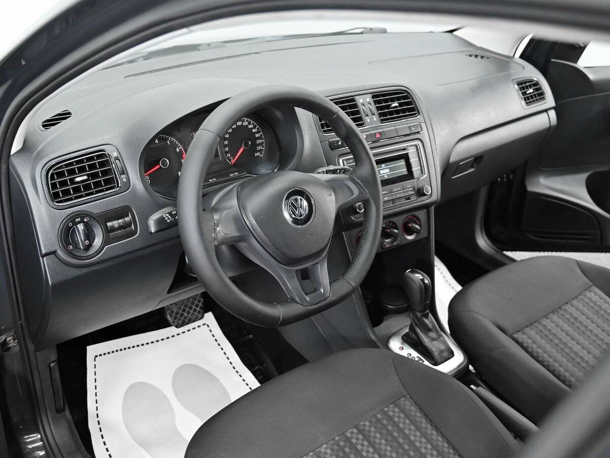 Купить Volkswagen Polo, 2017, 113 000 км, фото №8