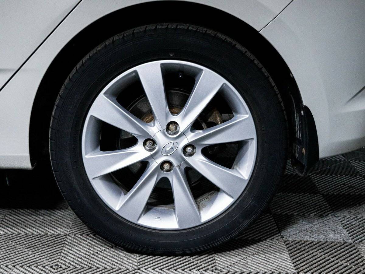 Купить Hyundai Solaris, 2015, 73 940 км, фото №11