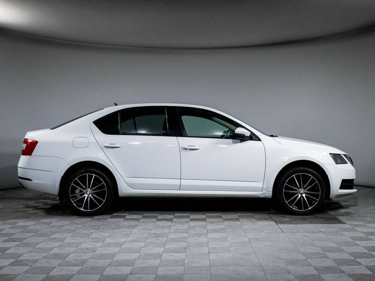Купить Skoda Octavia, 2019, 119 500 км, фото №4