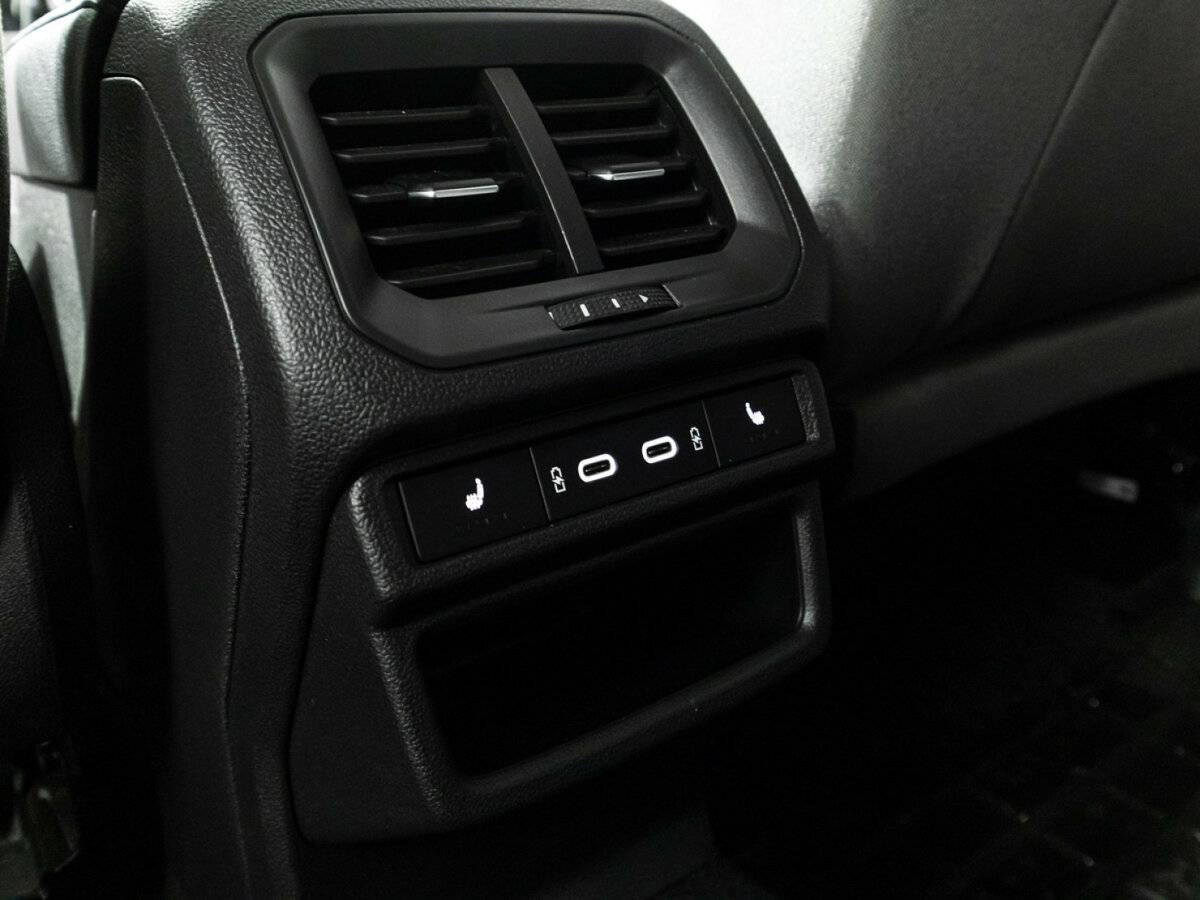 Купить Volkswagen Taos, 2021, 26 479 км, фото №23