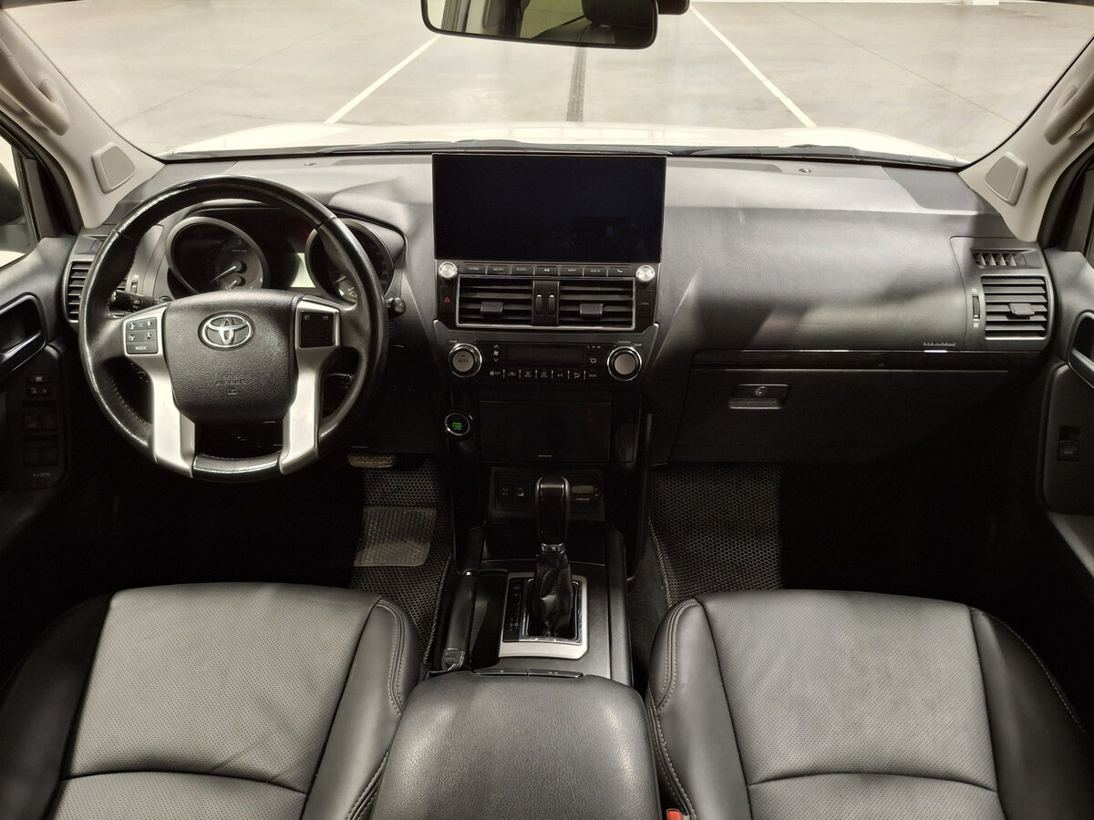 Купить Toyota Land Cruiser Prado 150 Series Рестайлинг 1, 2014, 215 161 км, фото №11