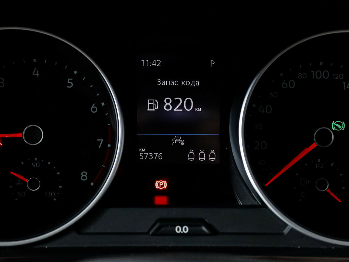 Купить Volkswagen Tiguan II Рестайлинг, 2020, 57 375 км, фото №11