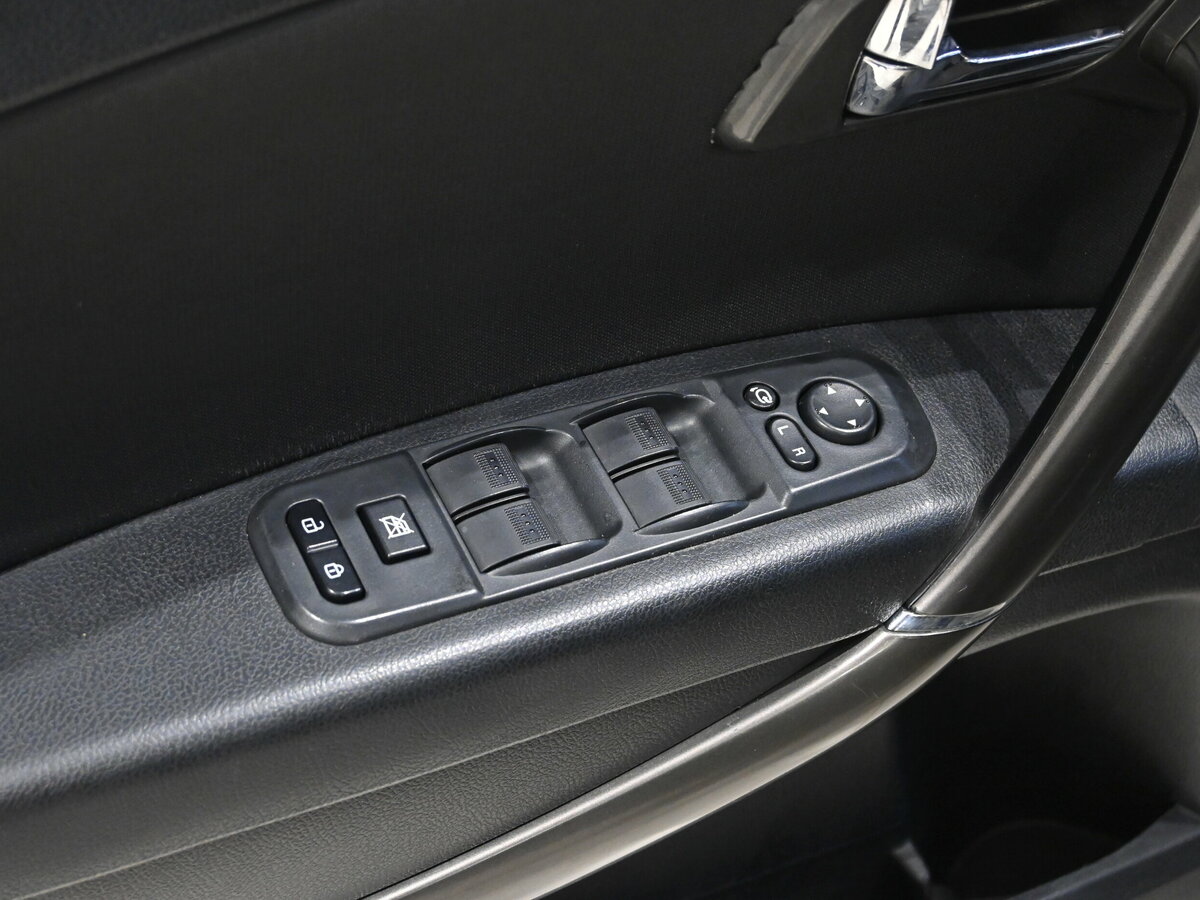 Купить FAW Besturn X80 I, 2017, 154 000 км, фото №9