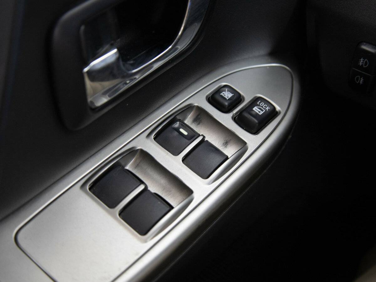 Купить Mitsubishi Pajero IV Рестайлинг 1, 2013, 152 060 км, фото №16