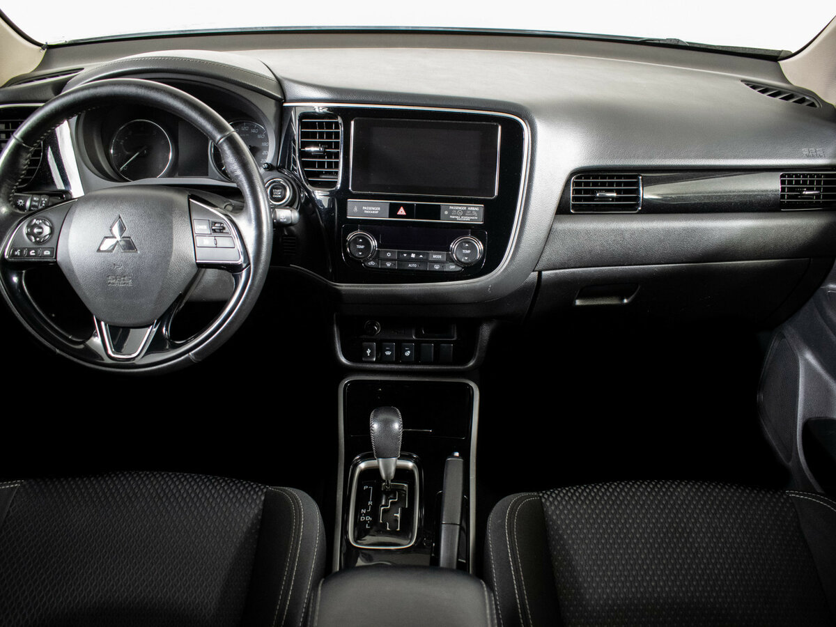 Купить Mitsubishi Outlander III Рестайлинг 3, 2018, 175 000 км, фото №11