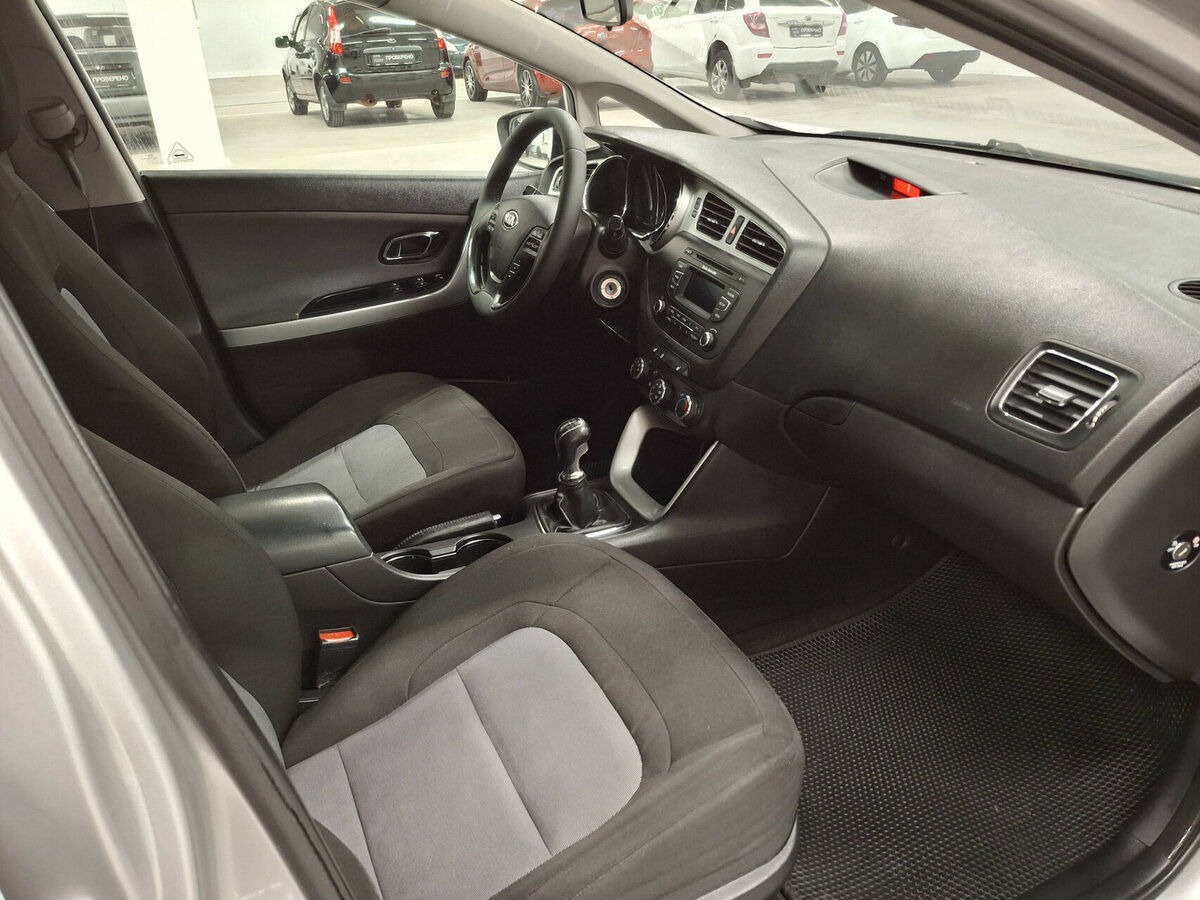 Купить Kia Ceed II, 2013, 192 707 км, фото №11