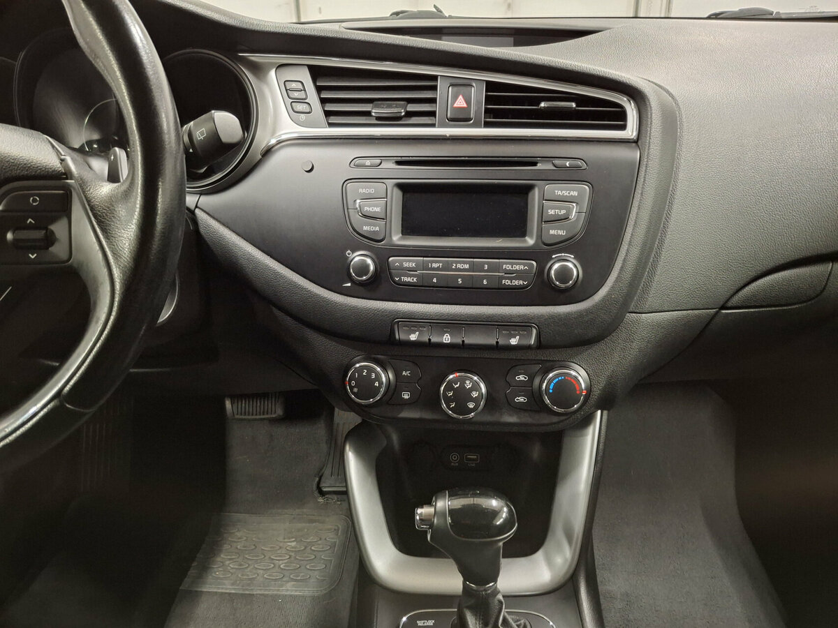 Купить Kia Ceed II Рестайлинг, 2015, 150 252 км, фото №15